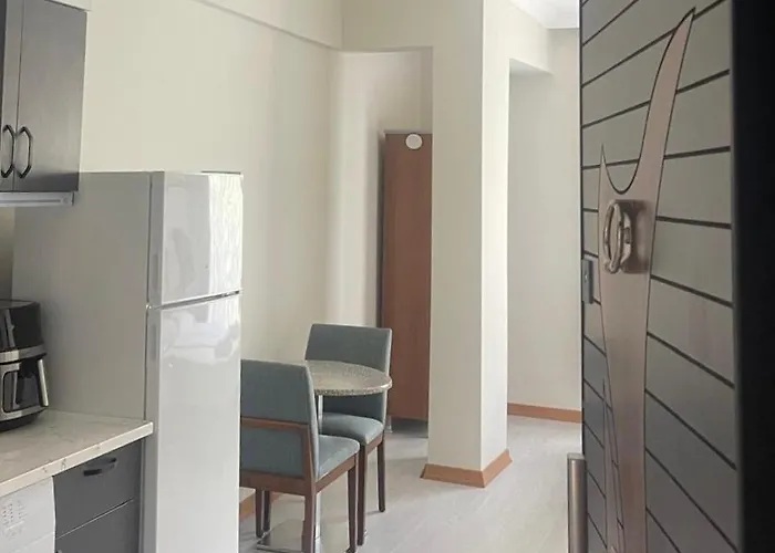 House - 6 Appartement